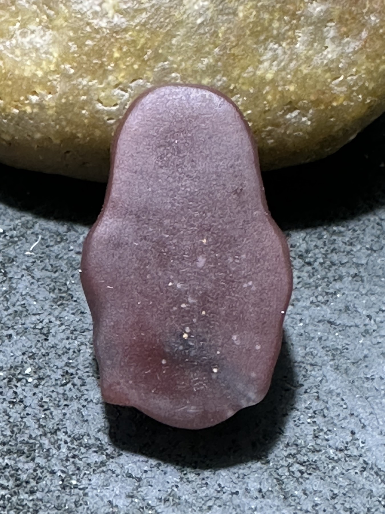 精美亚光紫绿玛瑙手工雕刻观世音菩萨吊坠一个！
