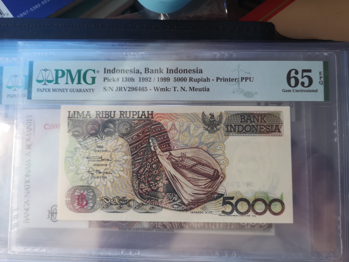 长老汇第18场纸币评级币拍卖 1992/1999印度尼西亚5000R，PMG64，串号：JRV296465