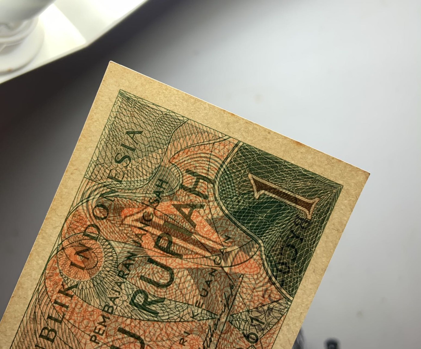 收藏联盟Quantum Auction 第275期拍卖  印度尼西亚1961和1968年1和1/2卢比 品相UNC 瑕疵细节如图