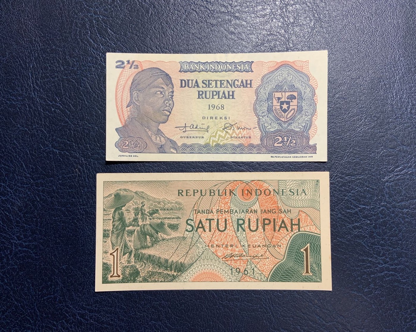 收藏联盟Quantum Auction 第275期拍卖  印度尼西亚1961和1968年1和1/2卢比 品相UNC 瑕疵细节如图