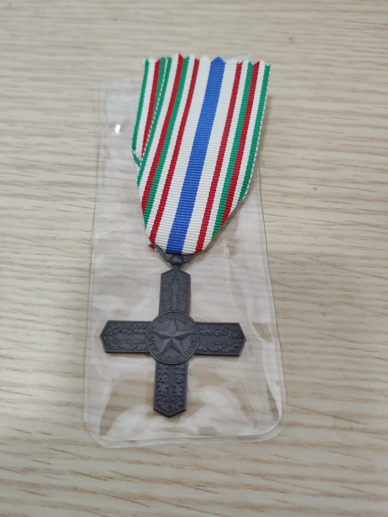 全场0元起拍 第75期 咸鱼国勋章拍卖专场 7月23日（周日）下午6：00开始 美品 意大利一战维托里奥战役十字奖章-