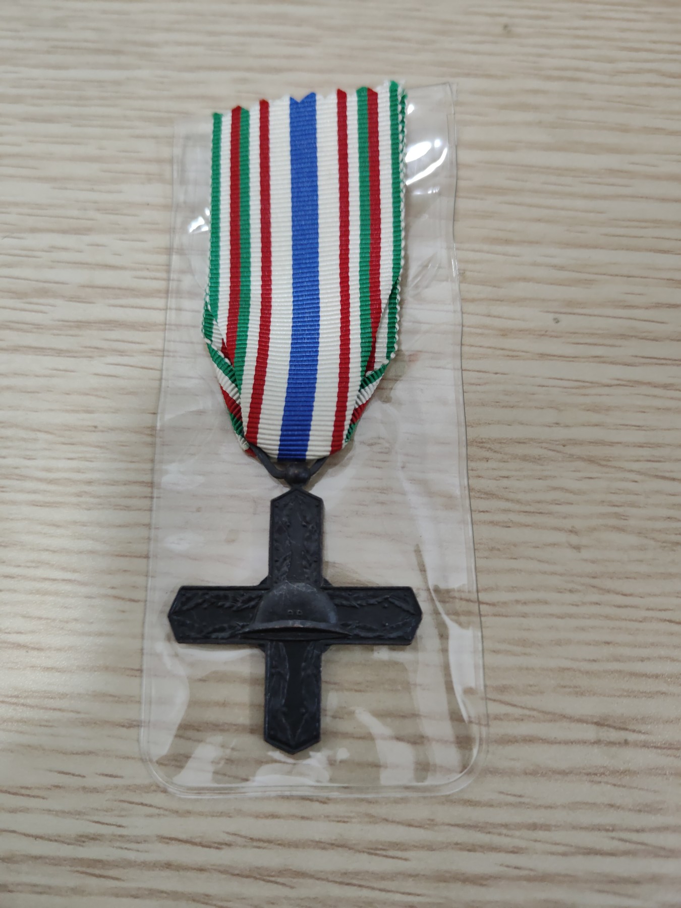 全场0元起拍 第75期 咸鱼国勋章拍卖专场 7月23日（周日）下午6：00开始 美品 意大利一战维托里奥战役十字奖章-