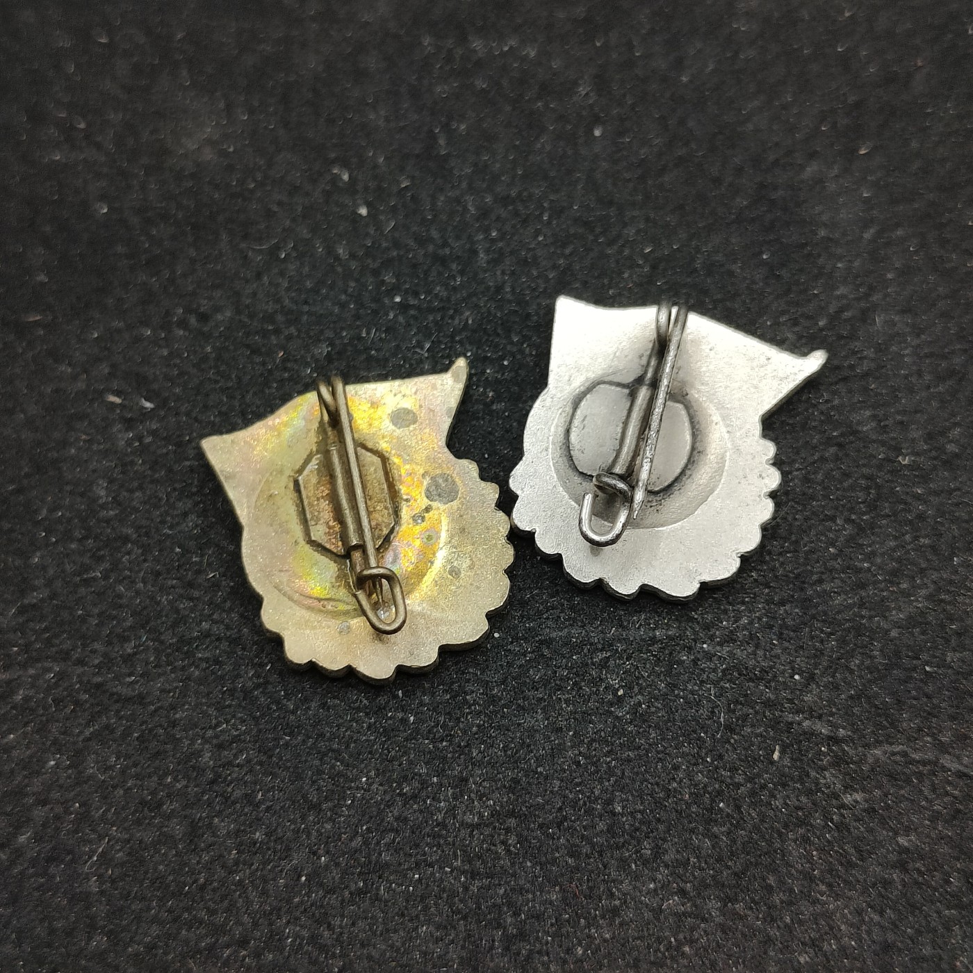 全场0元起拍 第76期 咸鱼国勋章拍卖专场 7月26日（周三）下午6：00开始 东德fdj奖章一组