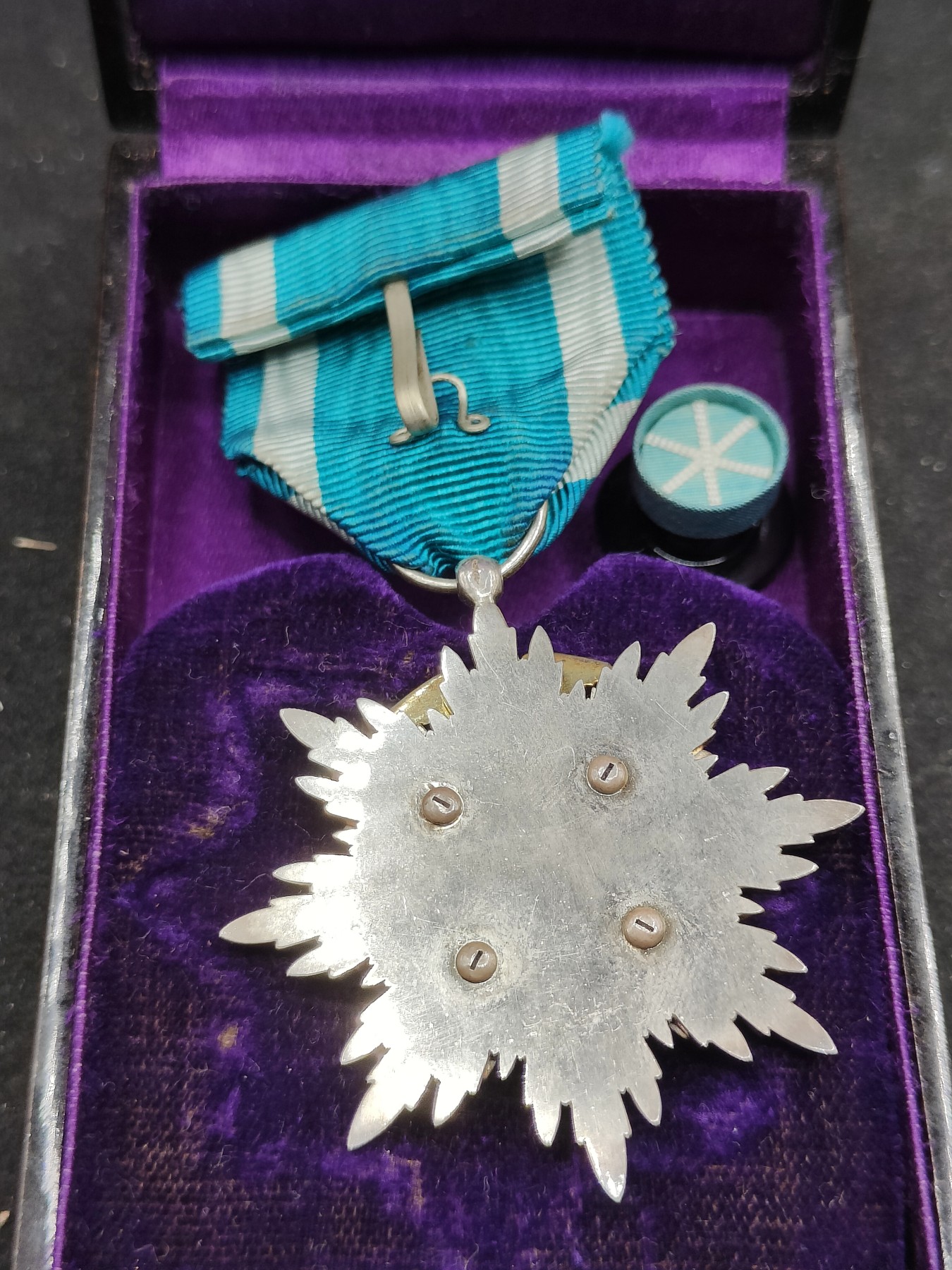 全场0元起拍 第76期 咸鱼国勋章拍卖专场 7月26日（周三）下午6：00开始 明治时期 五级金鸱章 银制带盒略 珐琅无损