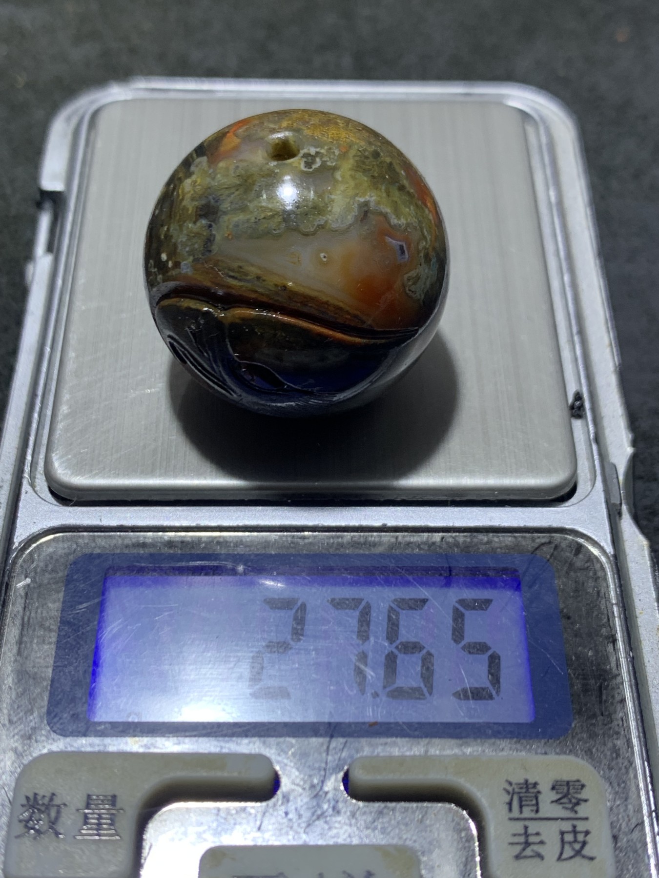 精美亚光冰飘草花纹战国红玛瑙手工雕刻雄鹰逐日大珠子一颗！