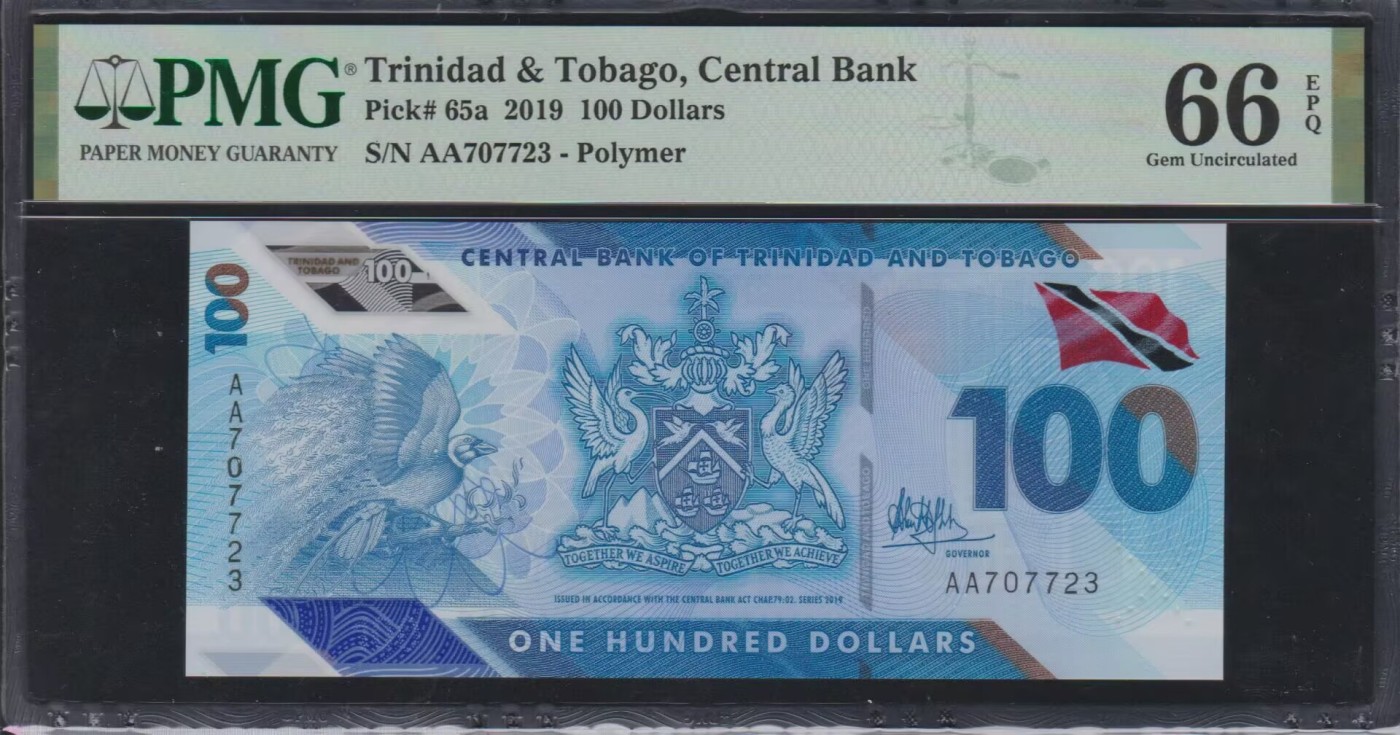 草稿银行第八期国内外钞票拍卖 特立尼达和多巴哥2019年版100元塑料钞 AA首发冠  号码全程无4 PMG 66
