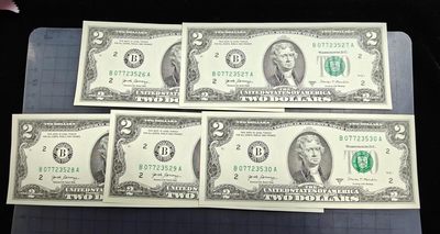纸币&硬币 - 刀拆2美元5连号