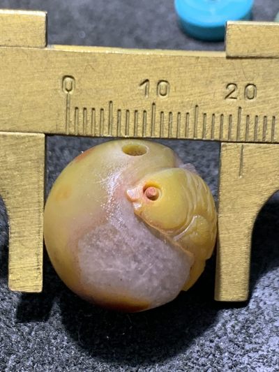 精美冰飘亚光战国红玛瑙手工巧雕富贵有鱼2.0圆珠一个，寓意，富贵有余， 精美冰飘亚光战国红玛瑙手工巧雕富贵有鱼2.0圆珠一个，寓意，富贵有余，