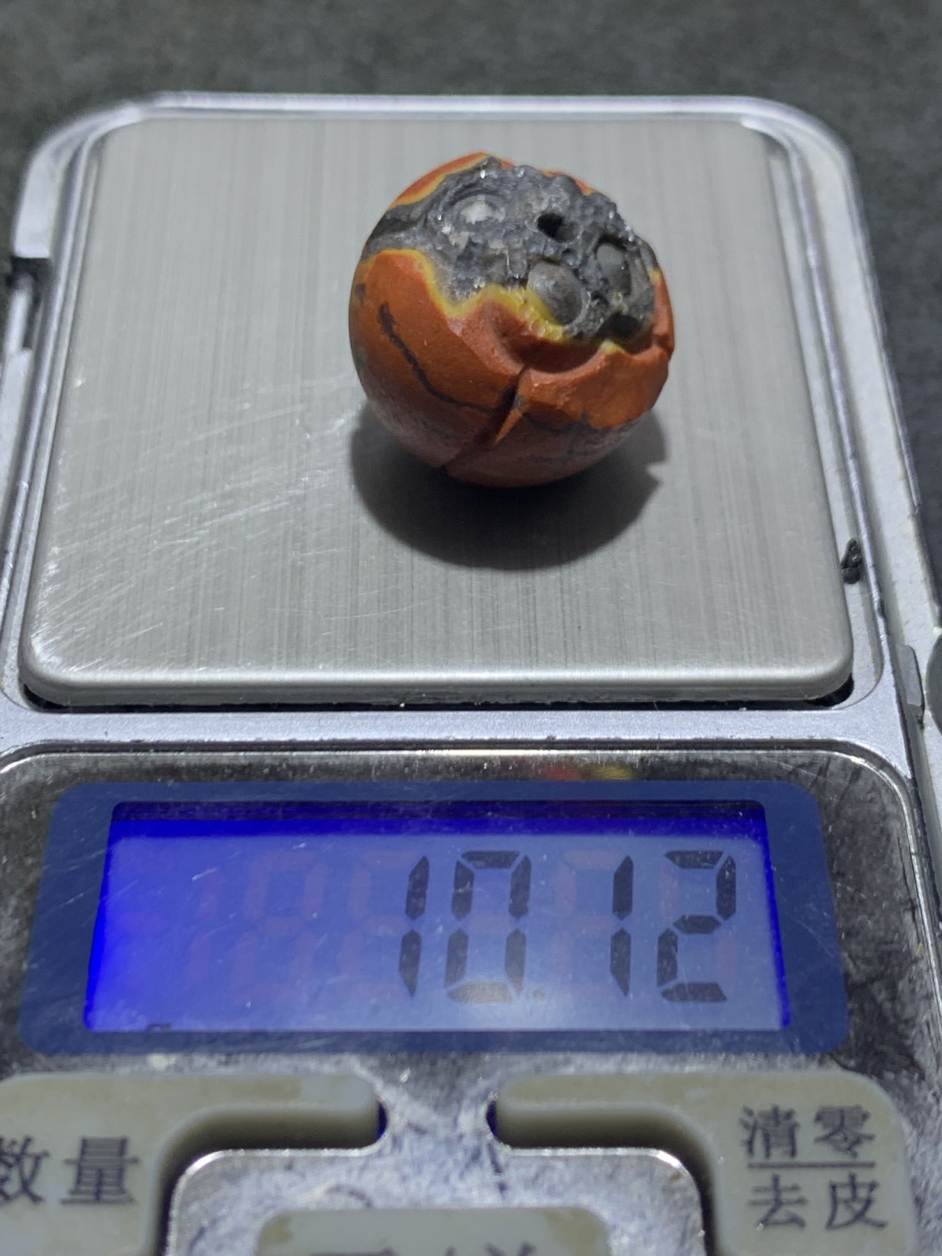 精美亚光原皮战国红玛瑙手工俏色巧雕莲子随形珠一颗