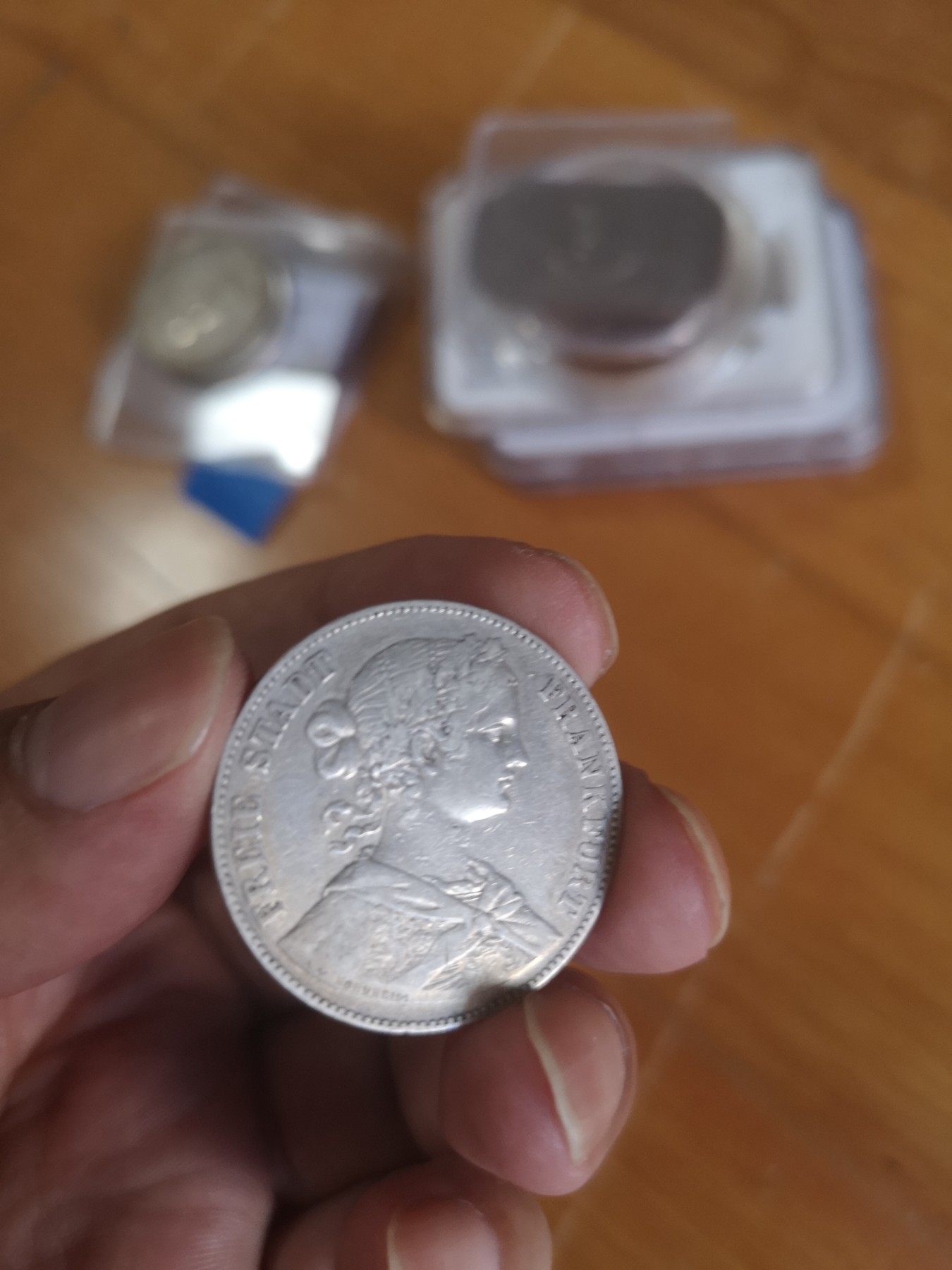 长老汇第24场老银币拍卖 1860德国法兰克福少女泰勒银币