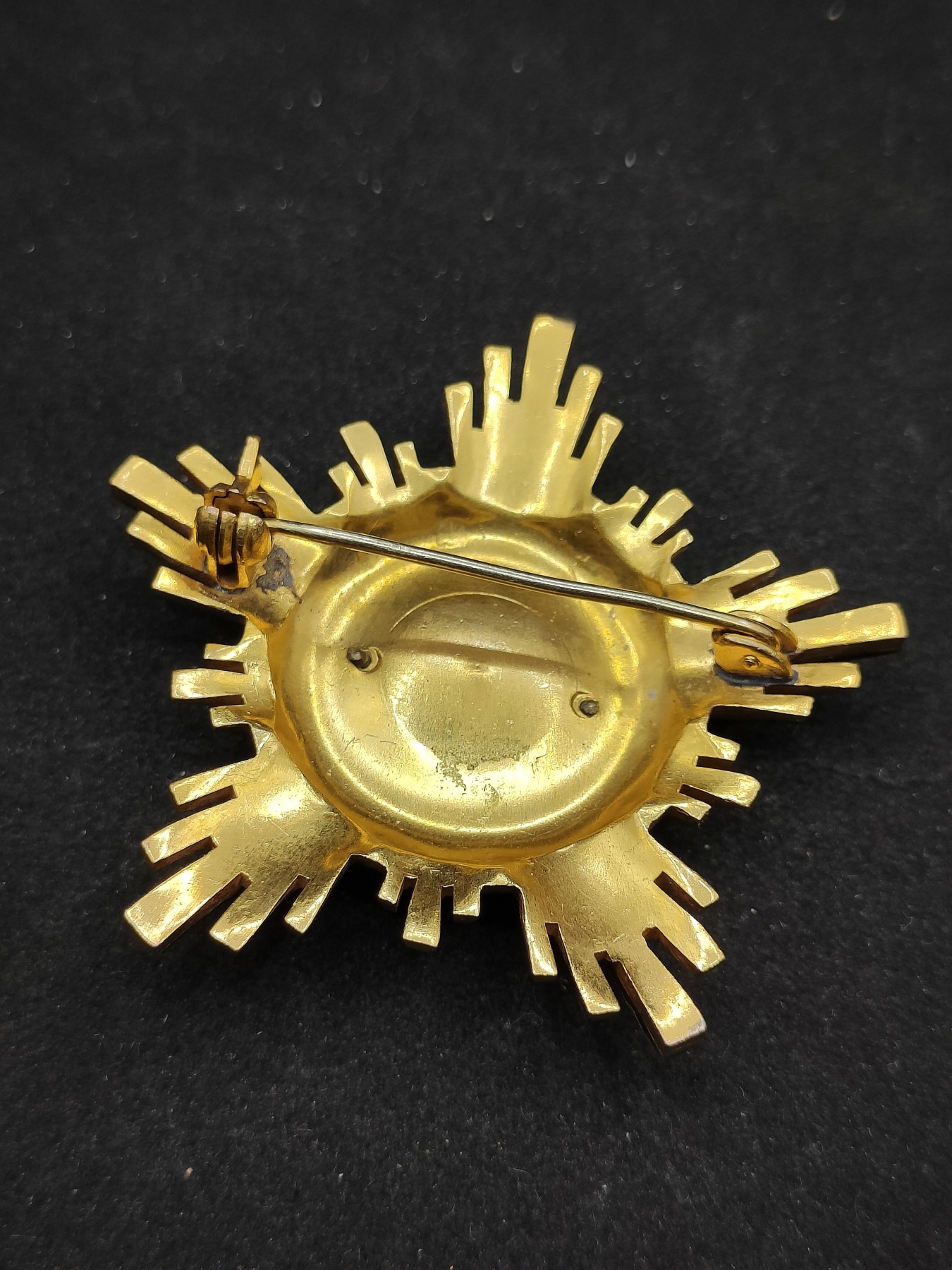 全场0元起拍 第77期 咸鱼国勋章拍卖专场 7月30日（周日）下午6：00开始 高级荣誉 一级罗马尼亚之星勋章镶嵌人造钻石