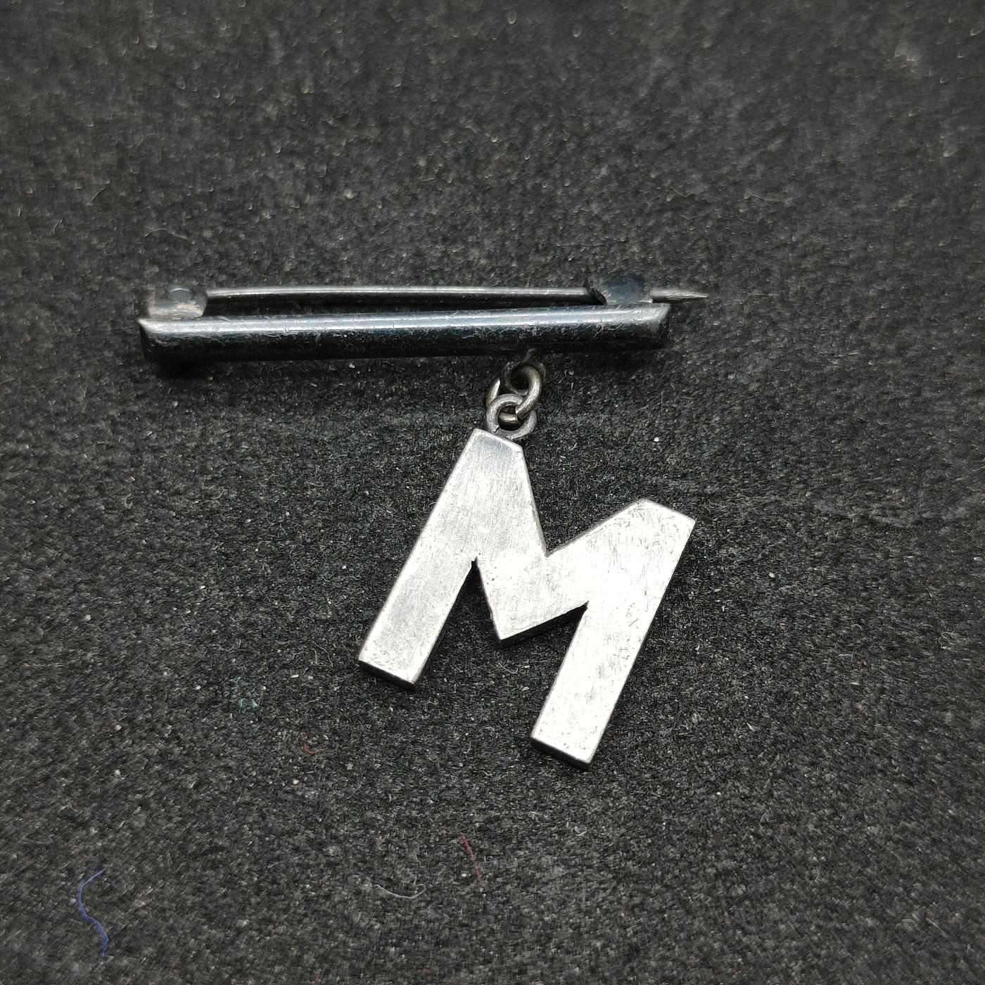 全场0元起拍 第77期 咸鱼国勋章拍卖专场 7月30日（周日）下午6：00开始 m字徽章