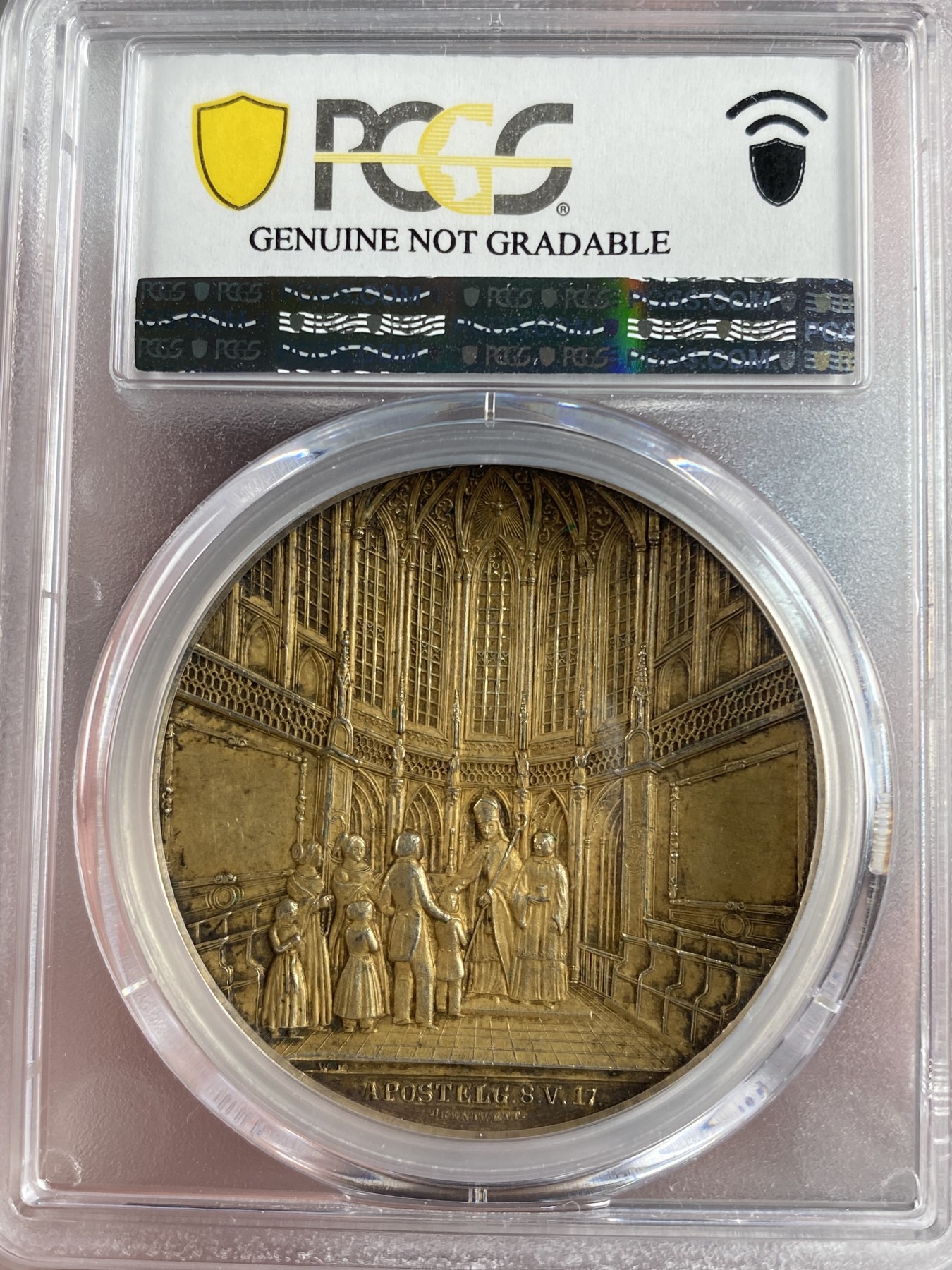 万国钱币拍卖第013期（视频直播专场） NGC UNCD 19世纪中期德国圣母抱婴洗礼坚信礼镀金大银章  凹型3D视觉非常少见，没看到哪里有98