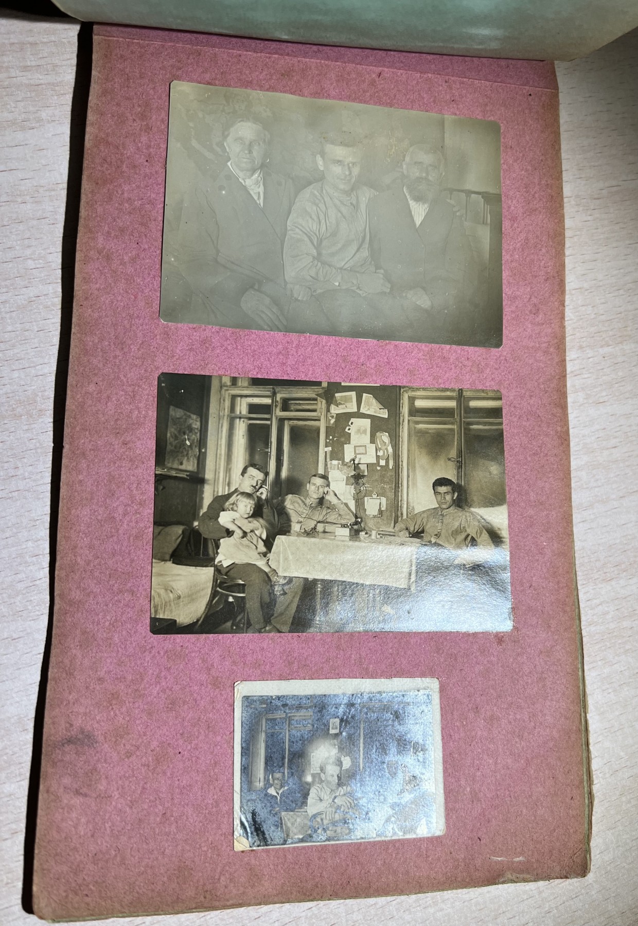 大猫徽章拍卖第229期 中苏友谊纪念章一组 