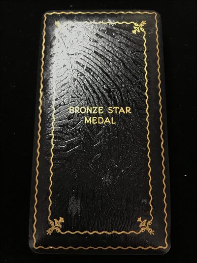 戎马世界章牌大赏第43期 - 美国铜星奖章，盒略齐全