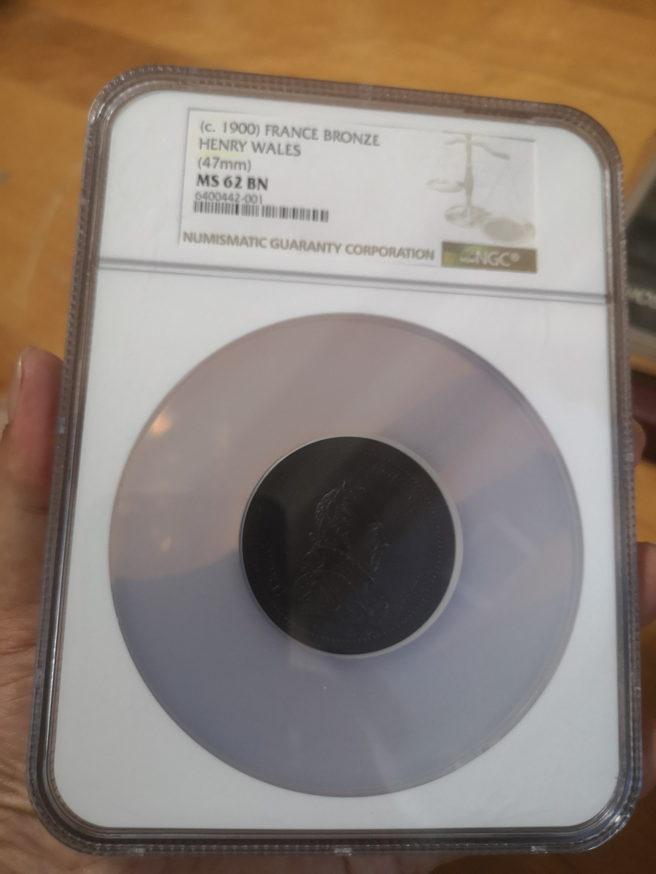 长老汇第24场老银币拍卖 1900法国亨利威尔士铜章，NGC MS62，大盒