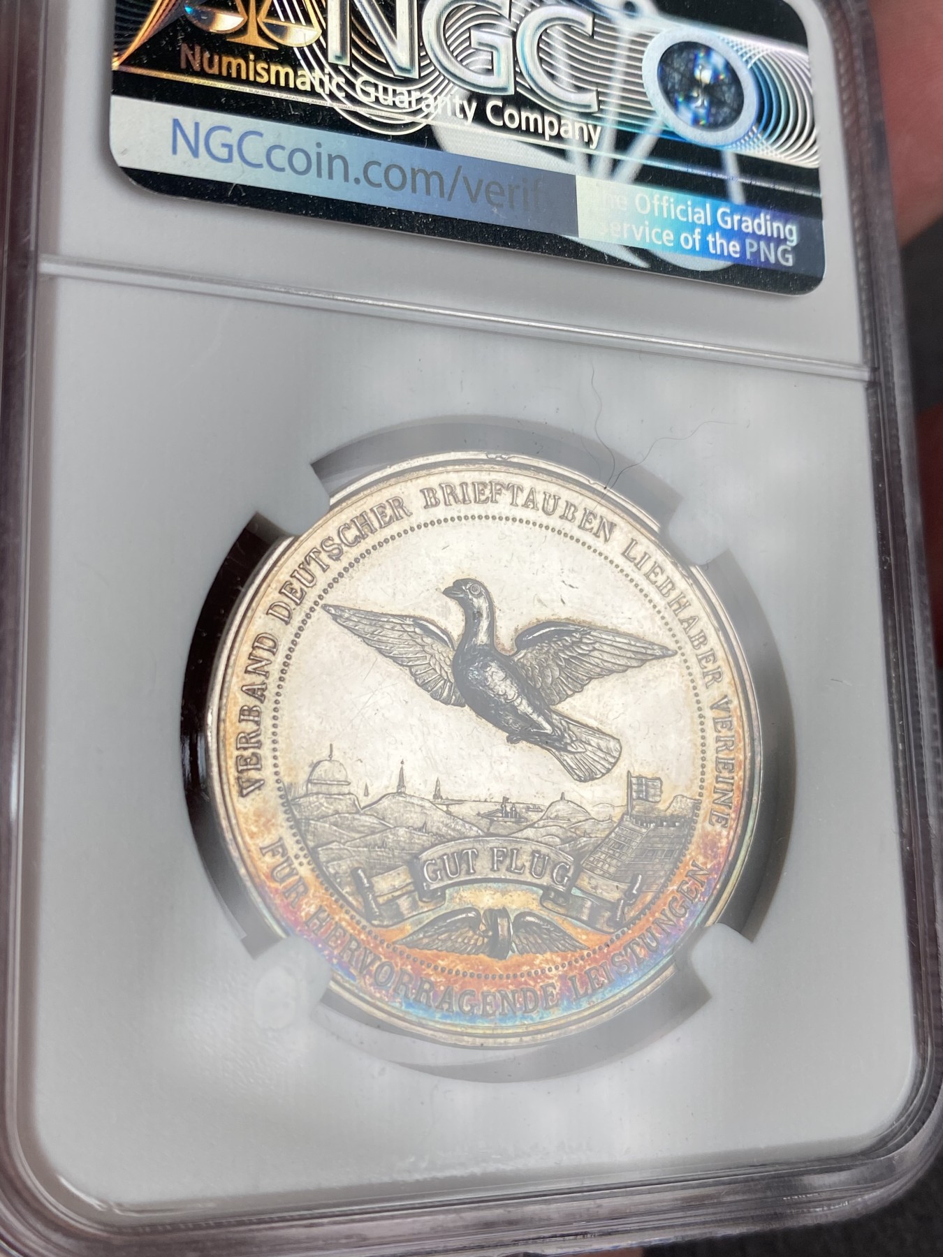 万国钱币拍卖第013期（视频直播专场） NGC UNCD 19世纪末德国威廉二世时期赛鸽纪念银章 早期少见版 高浮雕+城市景观+五彩非常值得玩味