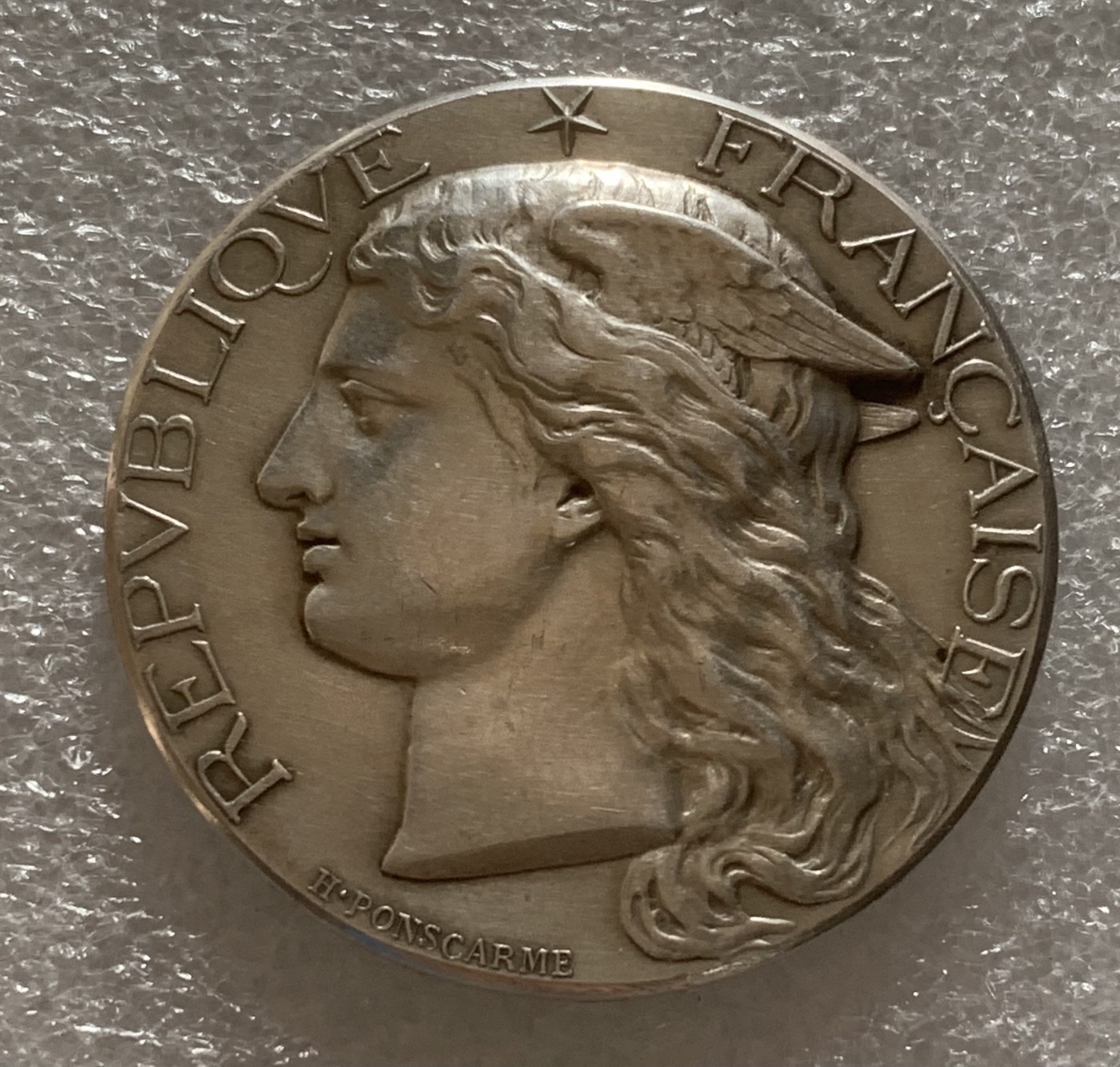 瓶子🏺第102期拍卖会  法国1884年商务部墨丘利银章  41毫米  38.16克