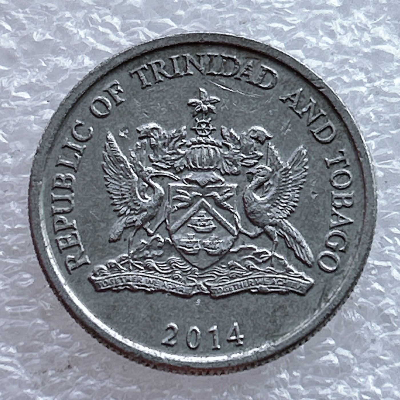 全场一元起拍 世界钱币散币场 第11期 特立尼达和多巴哥2014年25分铜镍币，国花一品红