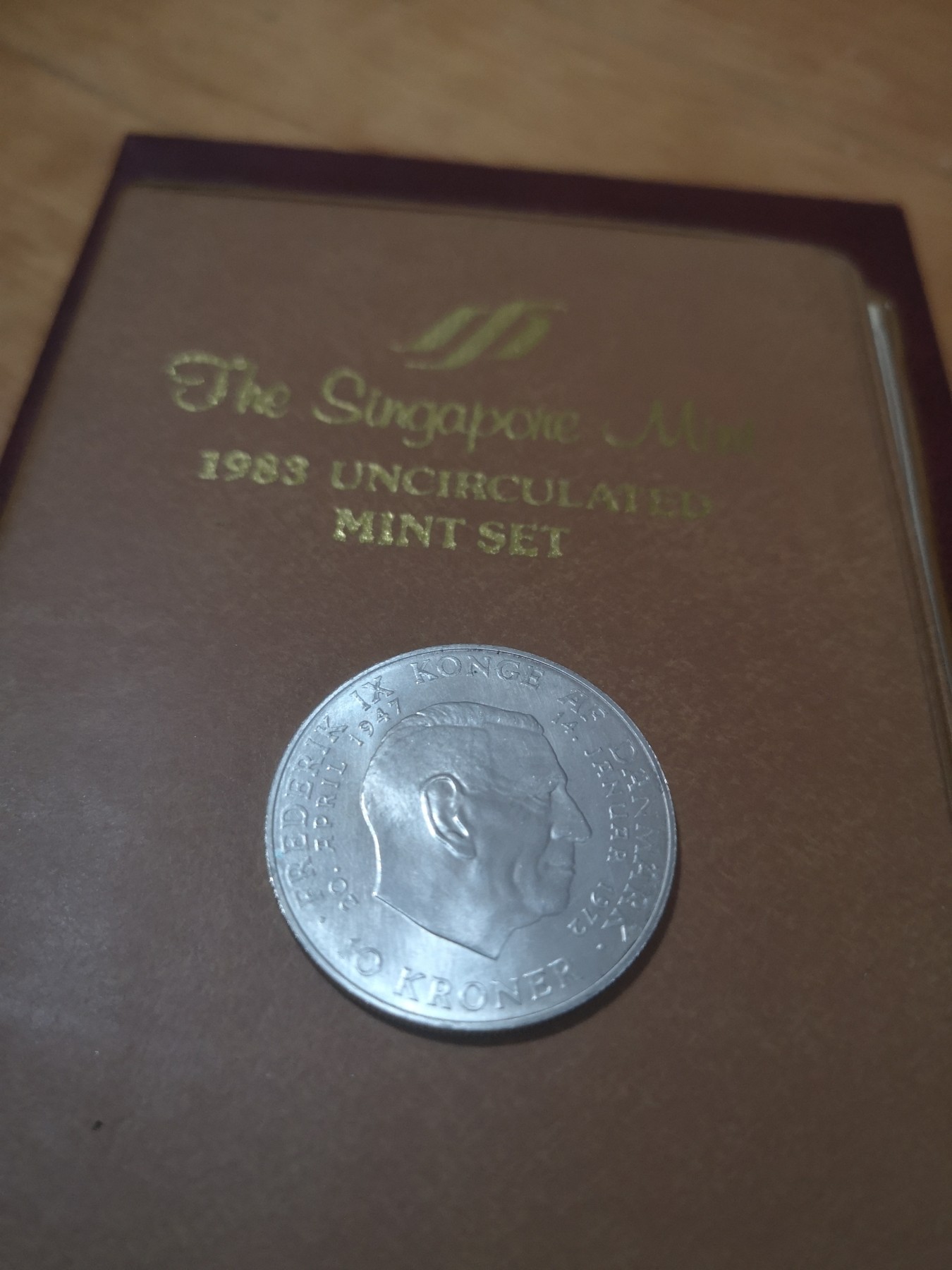 长老汇第24场老银币拍卖 1972丹麦弗雷德里克九世去世，玛格丽特二世登基10克朗银币，独年份