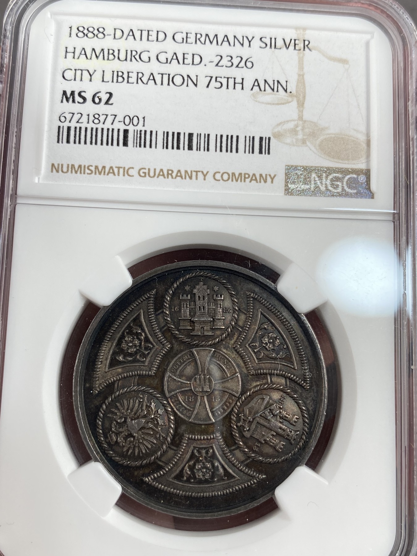 万国钱币拍卖第013期（视频直播专场） NGC MS62 1888年汉堡城市解放75周年纪念银章，原味黑彩。