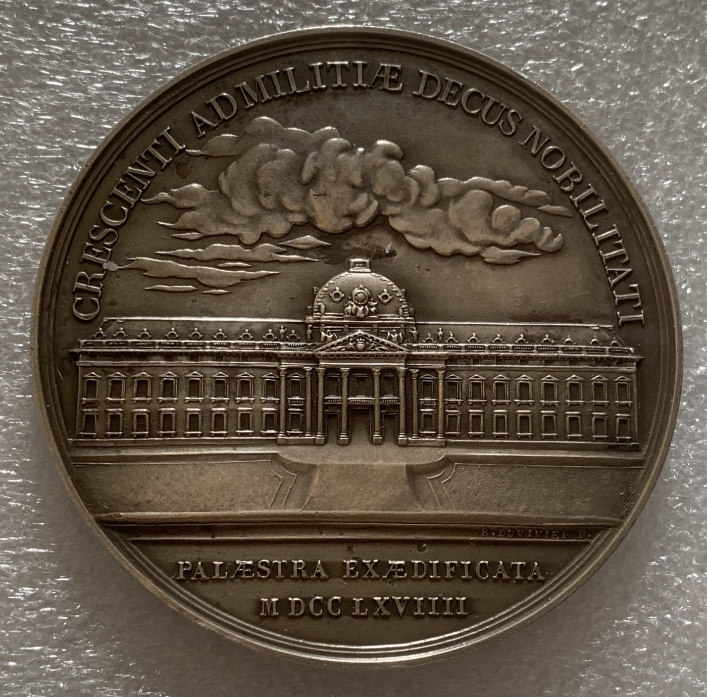 瓶子🏺第102期拍卖会  1965年国会建筑大银章  63毫米  116.4克