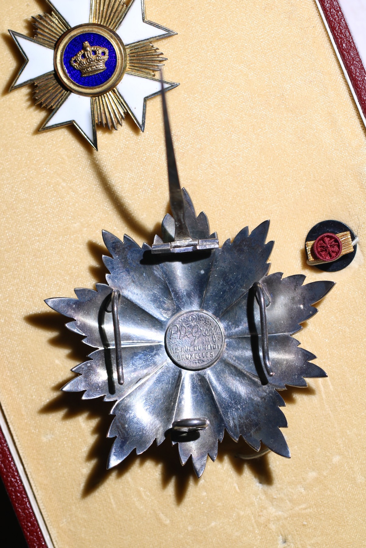 大猫徽章拍卖第229期 比利时🇧🇪大十字级王冠勋章 原盒好品