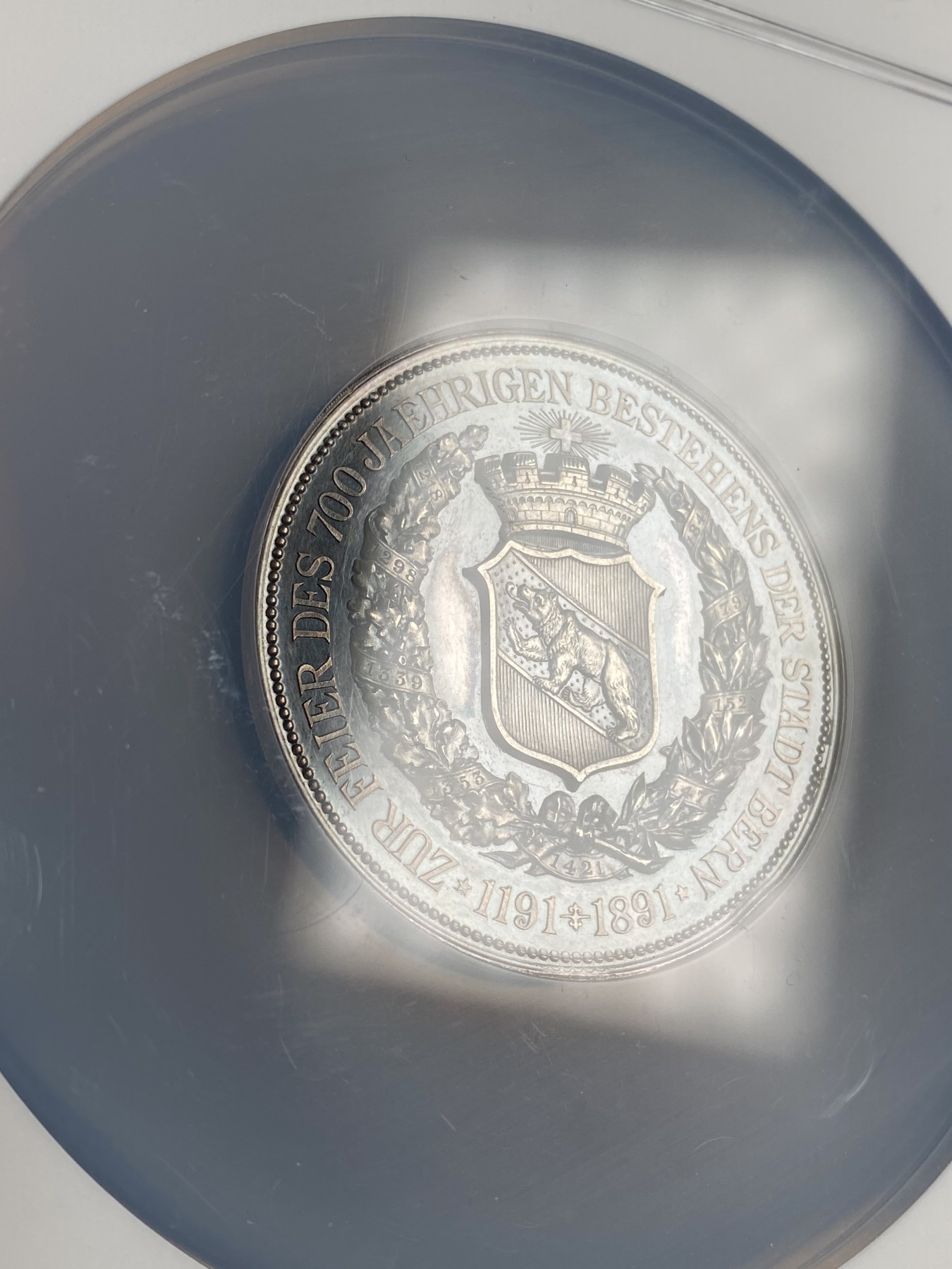 万国钱币拍卖第013期（视频直播专场） NGC MS62 1891年瑞士伯尔尼建城700周年纪念大银章 著名的鸡蛋头 完美原盒彩 大盒装