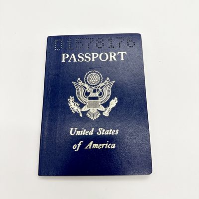 勋章奖章交易所7月29日拍卖 - 美国护照