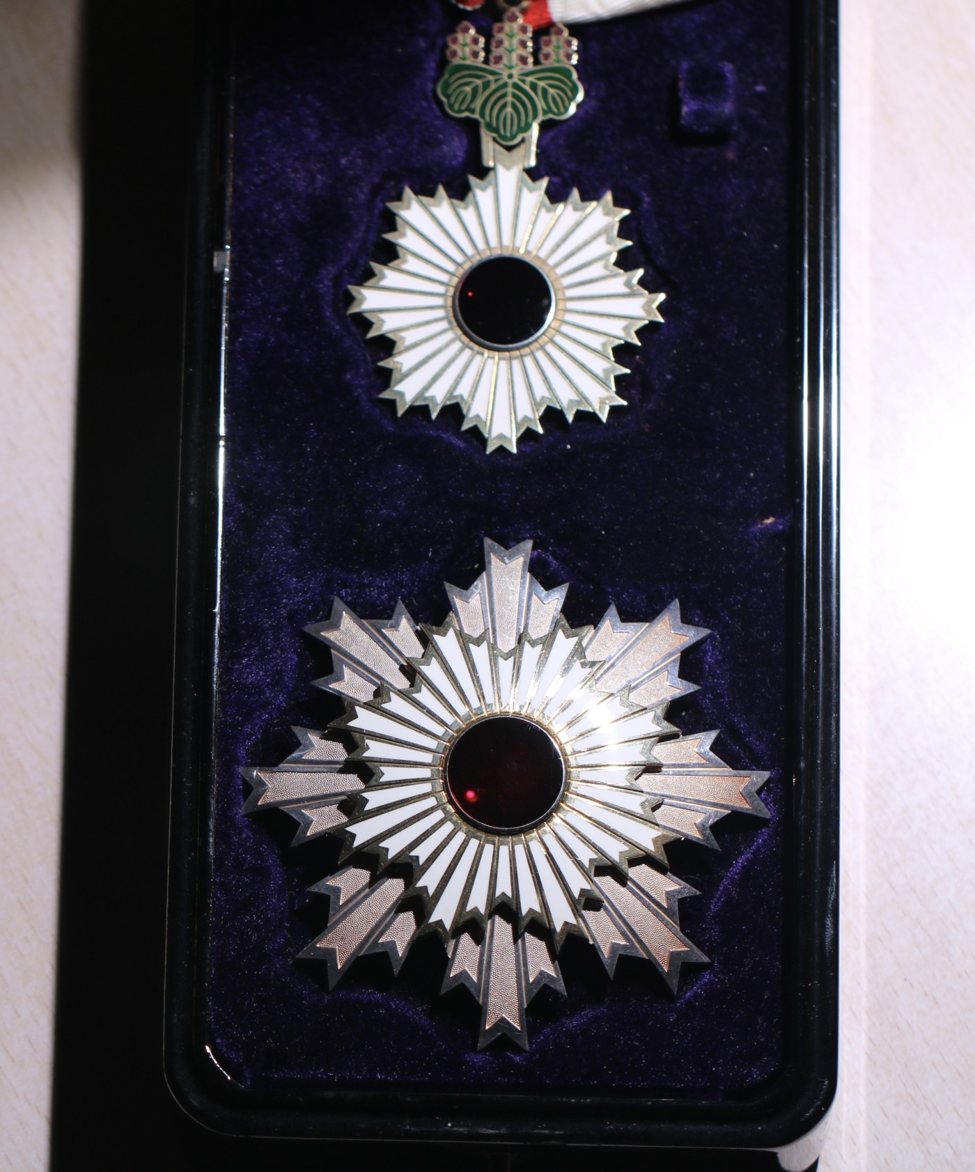 大猫徽章拍卖第229期 勿忘国耻 全品勋二等旭日重光章 状态好