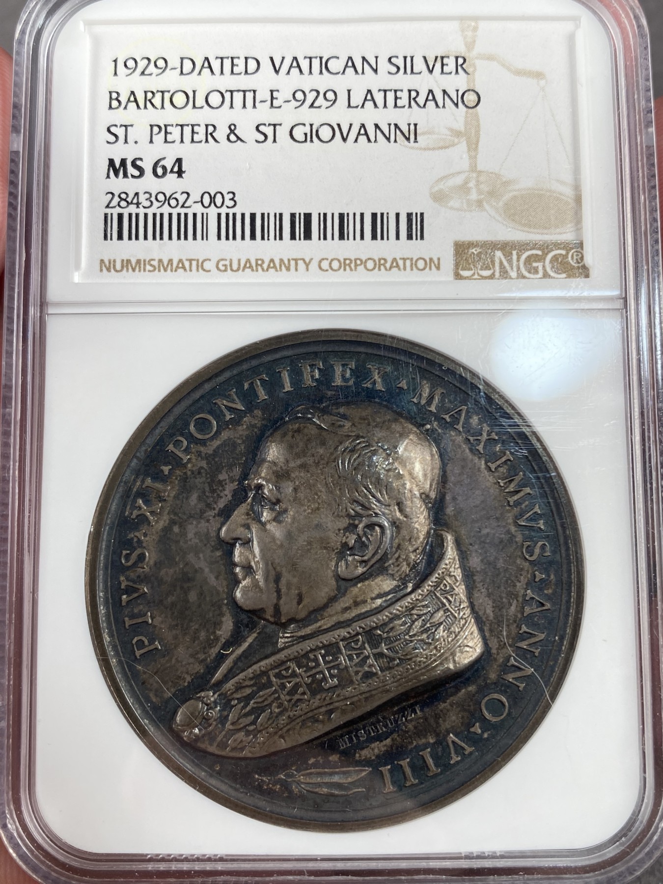 万国钱币拍卖第013期（视频直播专场） NGC MS64 1929年梵蒂冈庇护十一世成为神职人员50周年/拉特兰条约签订纪念大银章（44mm），镜面底板，原味五彩，ngc唯一冠军。雕刻师Mistruzzi，来自名家Meduno旧藏。