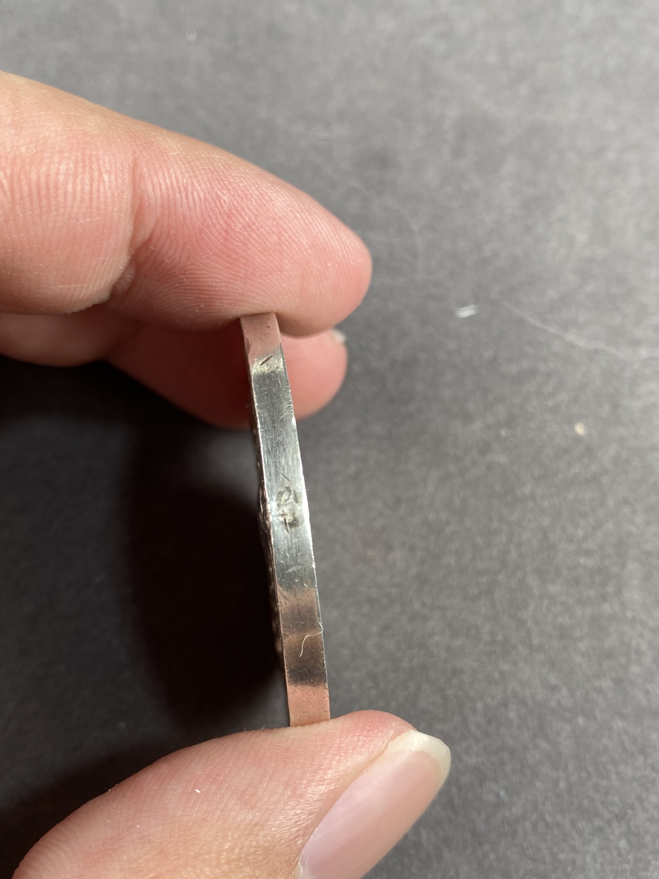 万国钱币拍卖第013期（视频直播专场） 1894年 德国美因茨经典城市景观射击节大银章 有取环痕迹，41mm，39克。