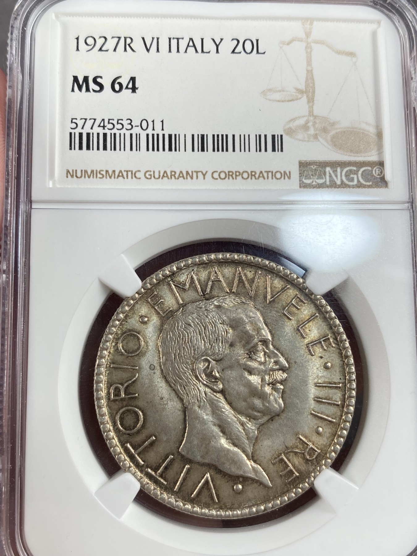 万国钱币拍卖第013期（视频直播专场） NGC MS64 1927年意大利王国维托里奥.埃马努埃莱三世20里拉，转光淡彩。