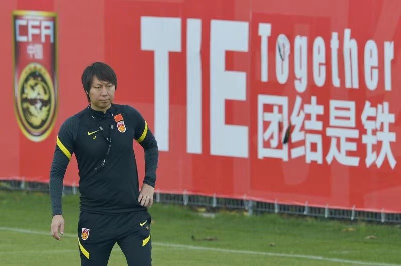零元拍：李铁亲笔签名武汉卓尔中甲联赛冠军帽