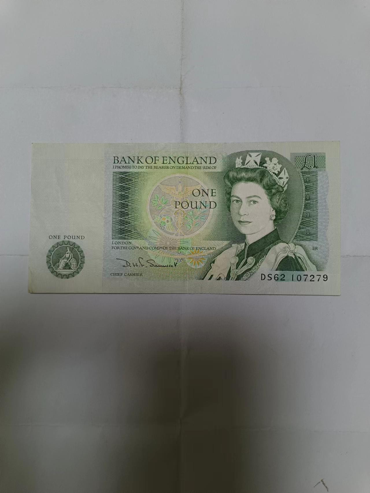 【20230729】非全新纸币第四十八场 英国D序列1镑