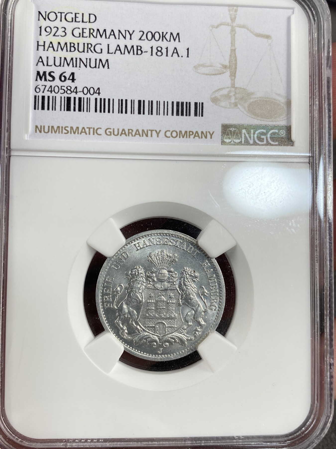 万国钱币拍卖第013期（视频直播专场） NGC MS65/64 一组两枚德国紧急状态货币，1923年汉堡50万马克1/2Million Mark（1/2MM）&20万马克（200KM），其中20万马克为亚军分，更高分仅一枚，品相一步到位，非常值得收藏的一组汉堡德紧。