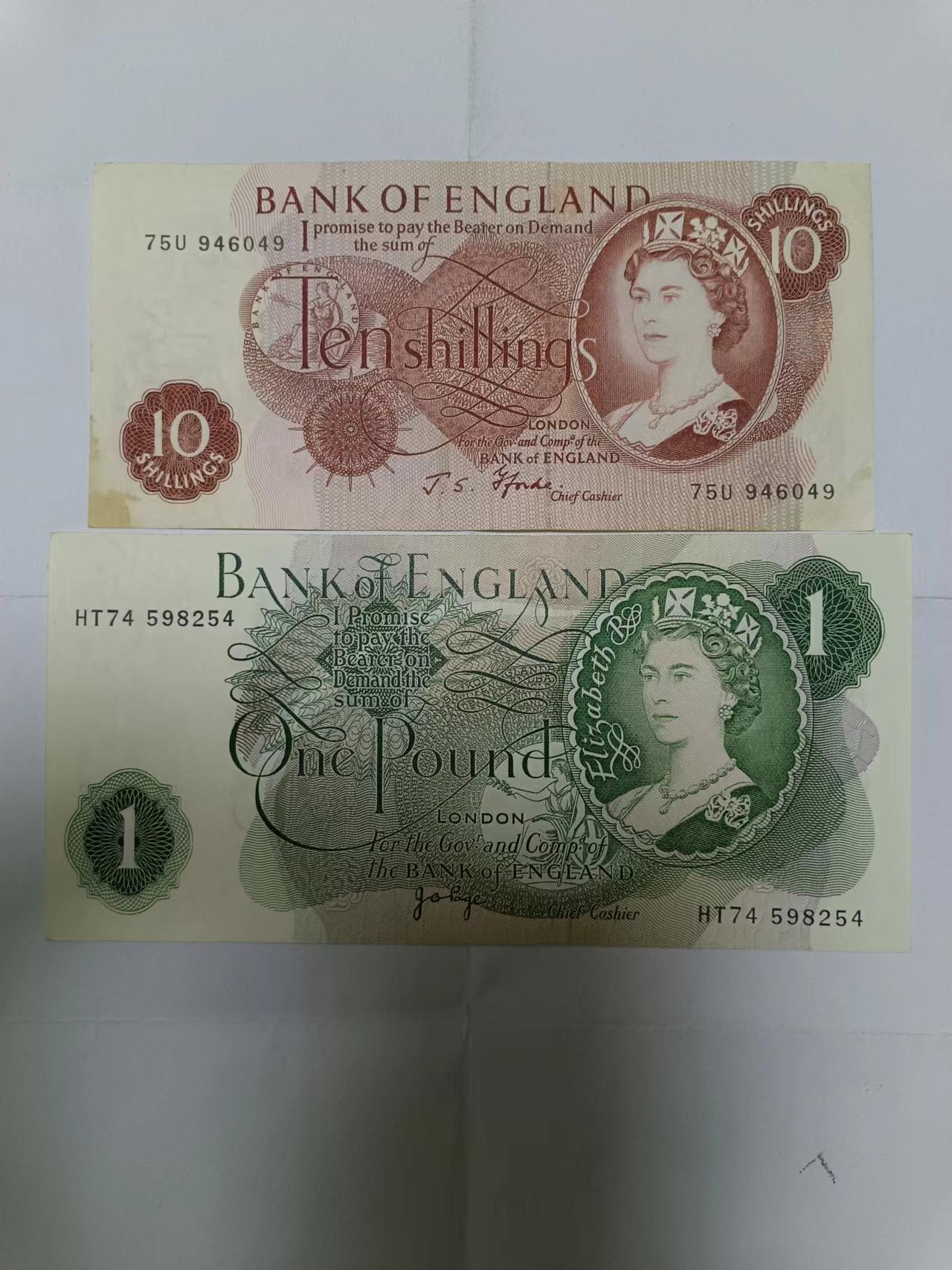 【20230729】非全新纸币第四十八场 英国C序列10先令、1镑