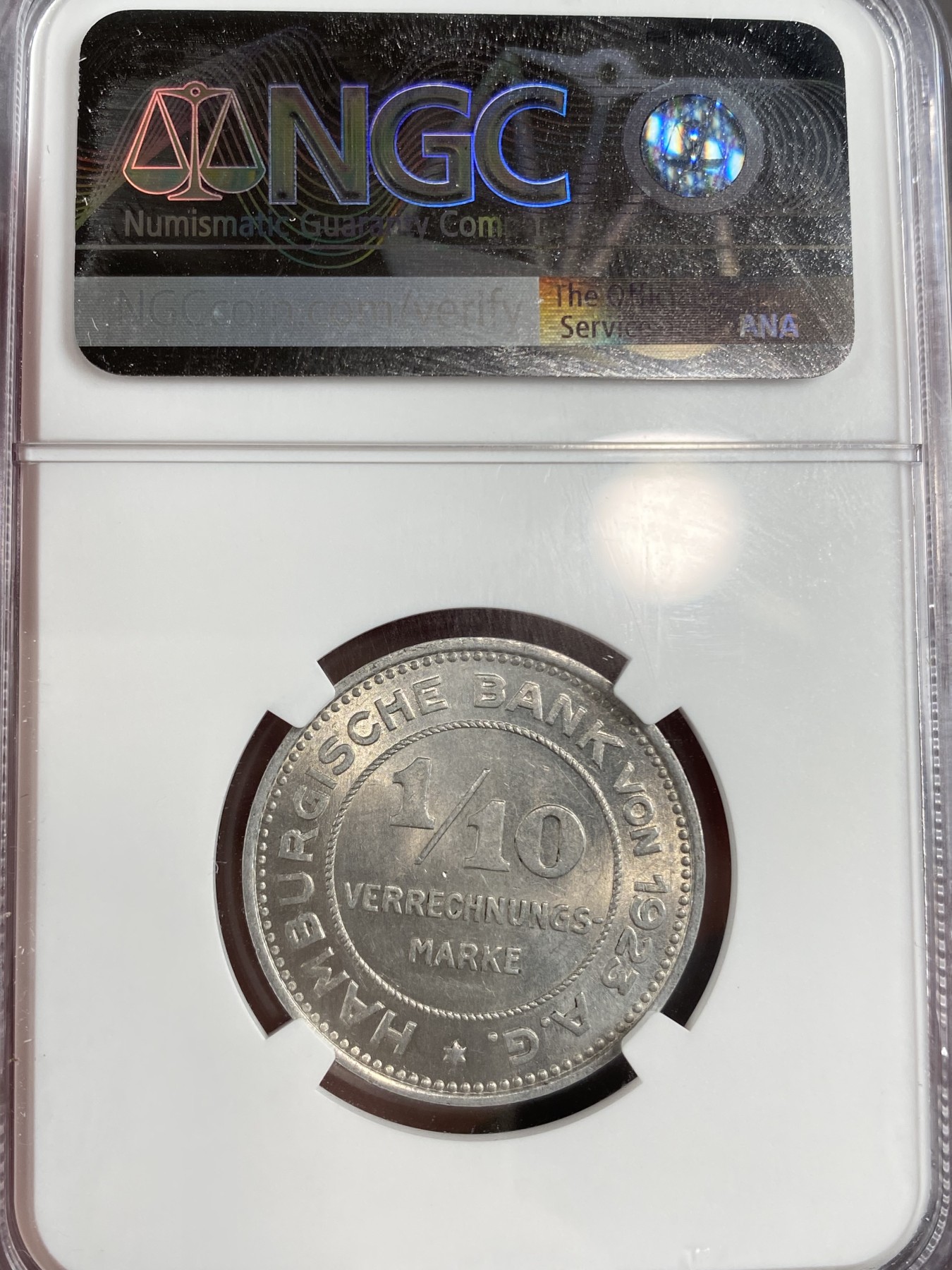 万国钱币拍卖第013期（视频直播专场） 一组三枚罕见德国紧急状态贸易结算马克、1923年NGC-MS63 10万马克1/10Million（1/10M）更高分仅2枚、1923年NGC-MS64 5万马克5/100Million（1/100M）、1923年NGC-MS62 1万马克1/100Million（1/100M）汉堡自由市紧急贸易结算货币收藏一步到位