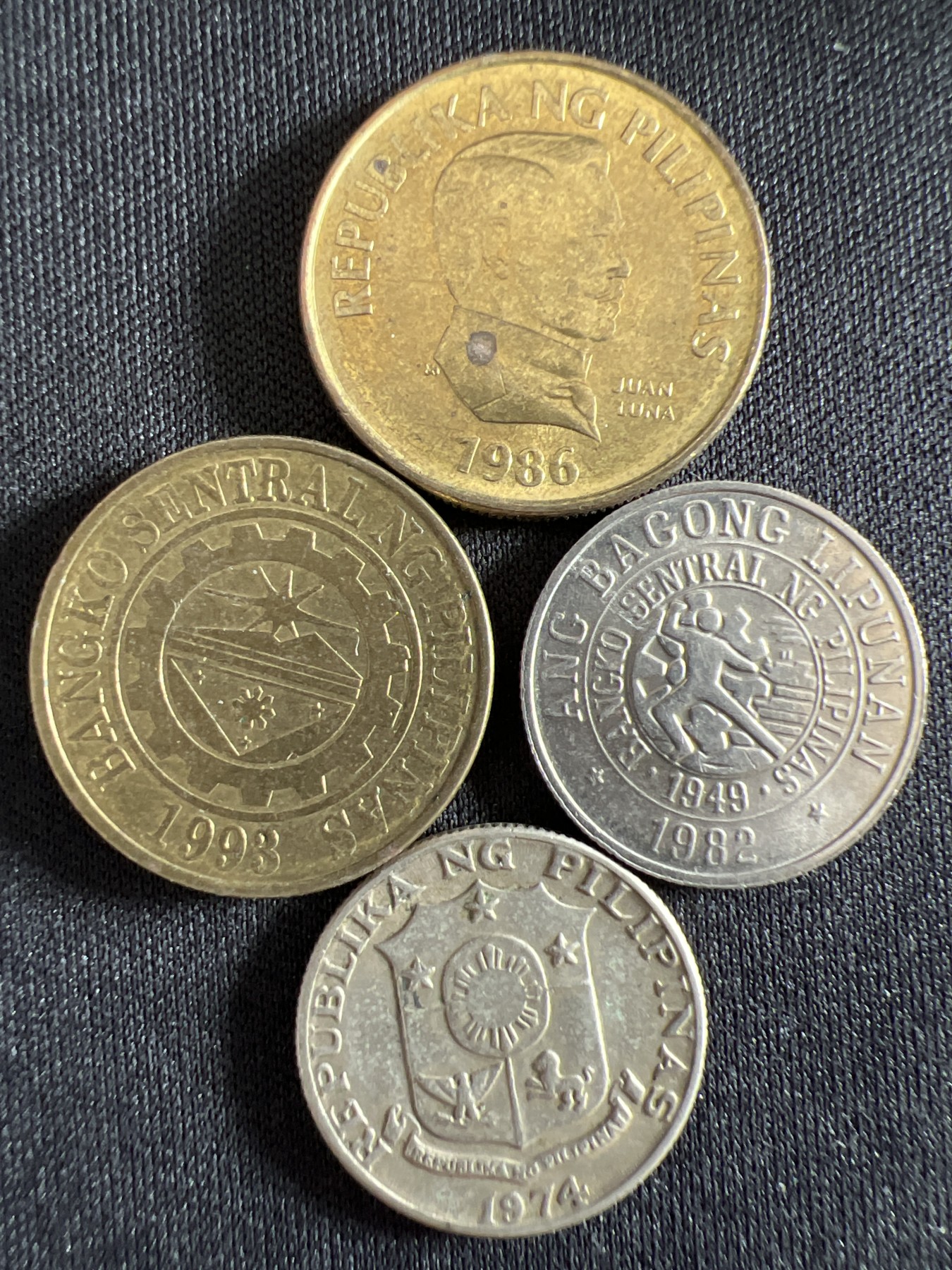 泡泡堂第368期  硬币专场 （无押金，捡漏，全场20包邮，偏远地区除外，接收代拍业务） 菲律宾四枚