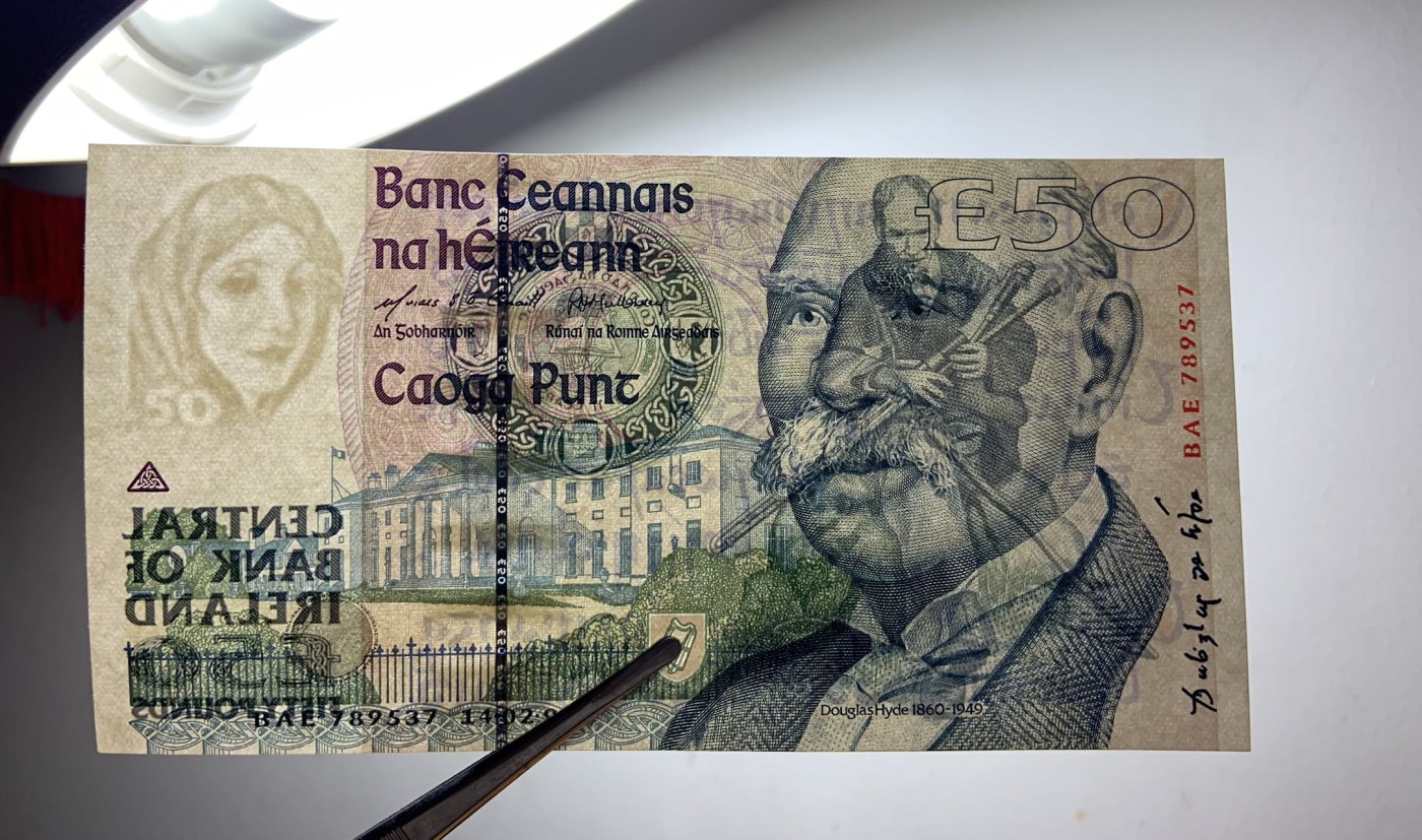 收藏联盟Quantum Auction 第277期拍卖  爱尔兰1996年50镑 品相UNC 爱尔兰学者和首任总统 道格拉斯.海德