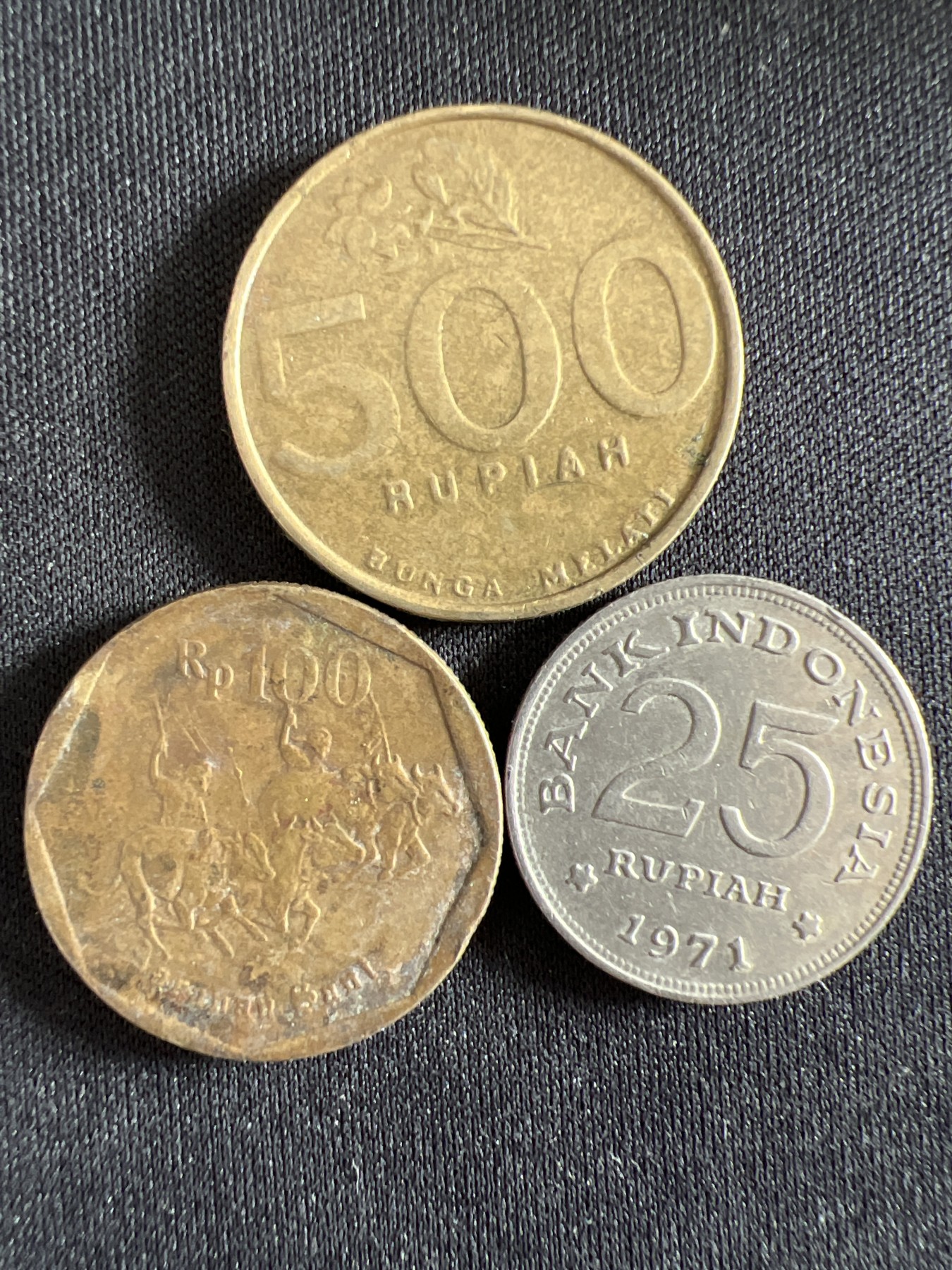 泡泡堂第368期  硬币专场 （无押金，捡漏，全场20包邮，偏远地区除外，接收代拍业务） 印度尼西亚三枚