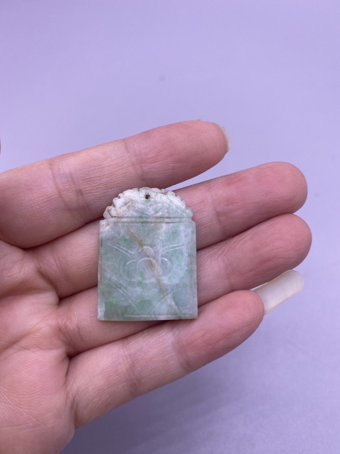 老翡翠牌子，尺寸2.8*2厘米，品相如图，450包快递
