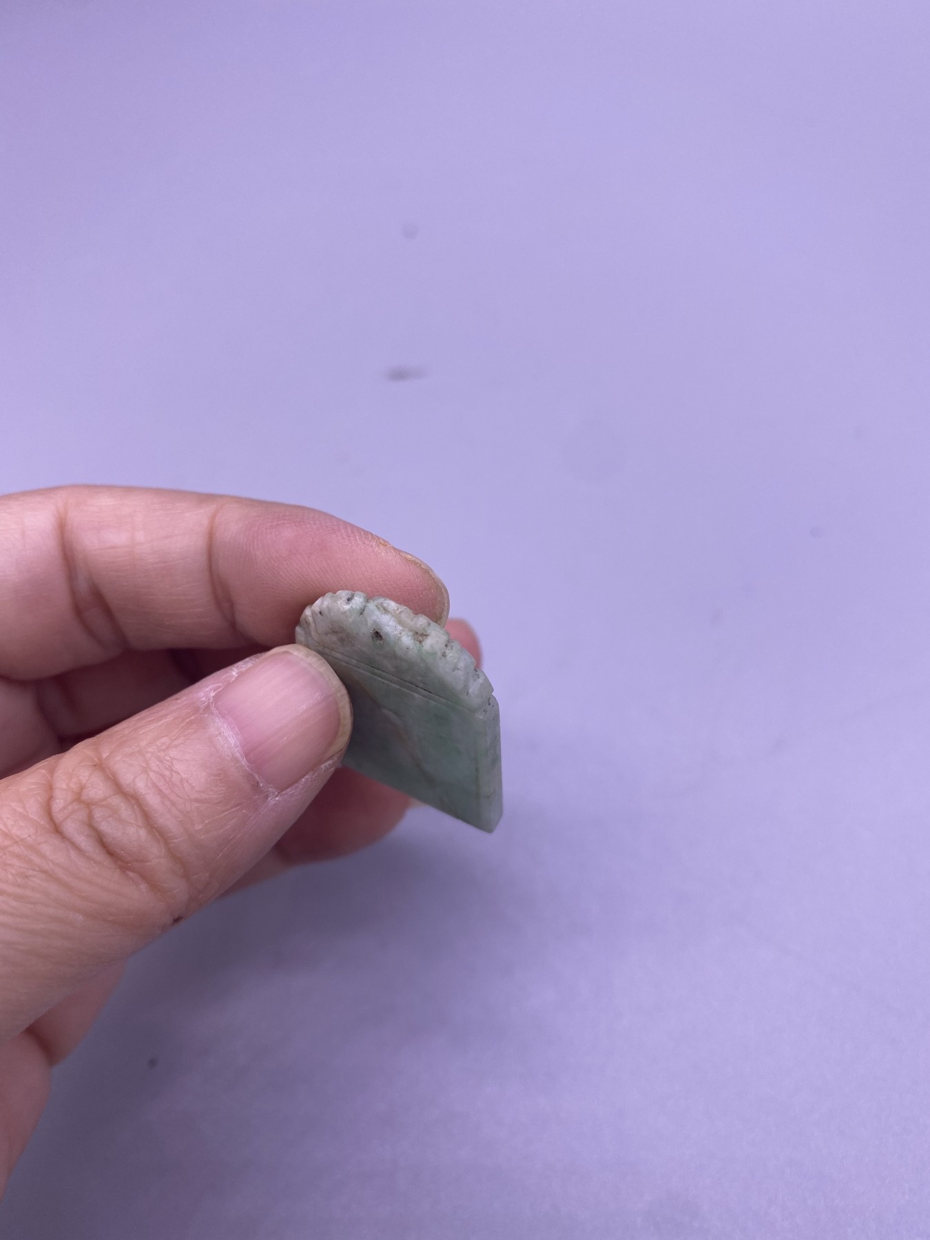老翡翠牌子，尺寸2.8*2厘米，品相如图，450包快递
