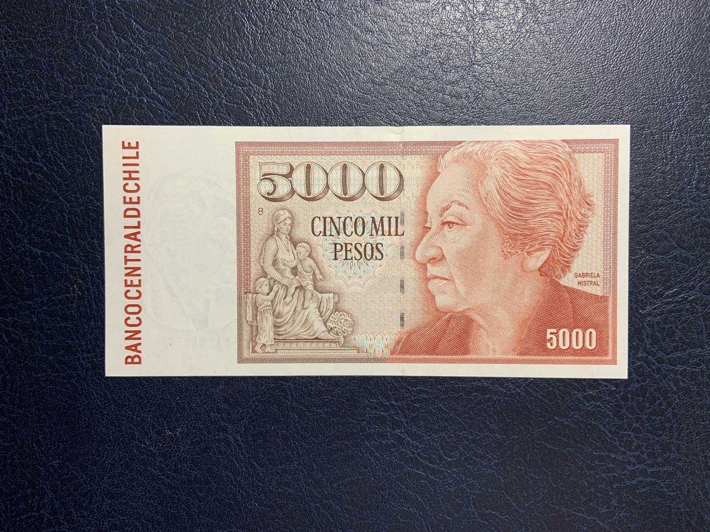 收藏联盟Quantum Auction 第277期拍卖  智利2005年5000比索 品相全新UNC 号码无4 美洲首位诺贝尔文学奖女得主 加布里尔.米斯特拉尔