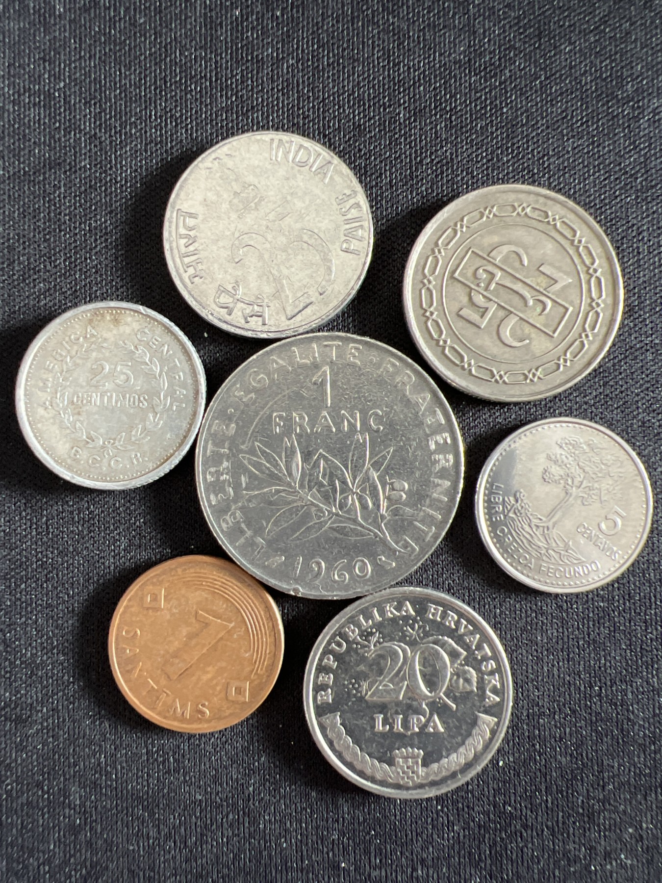 泡泡堂第368期  硬币专场 （无押金，捡漏，全场20包邮，偏远地区除外，接收代拍业务） 硬币七枚73