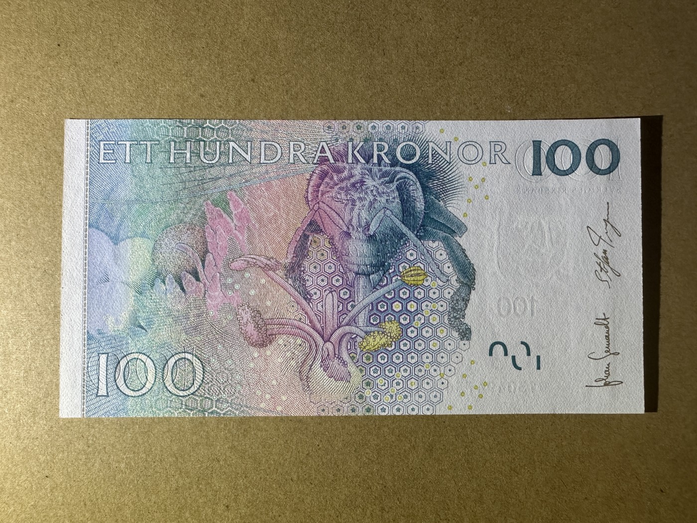 《张总收藏》112期—精品外币 众多靓号 满分法罗 冠军si神 瑞典100克朗 UNC 2009年 瑞典自然科学家林奈