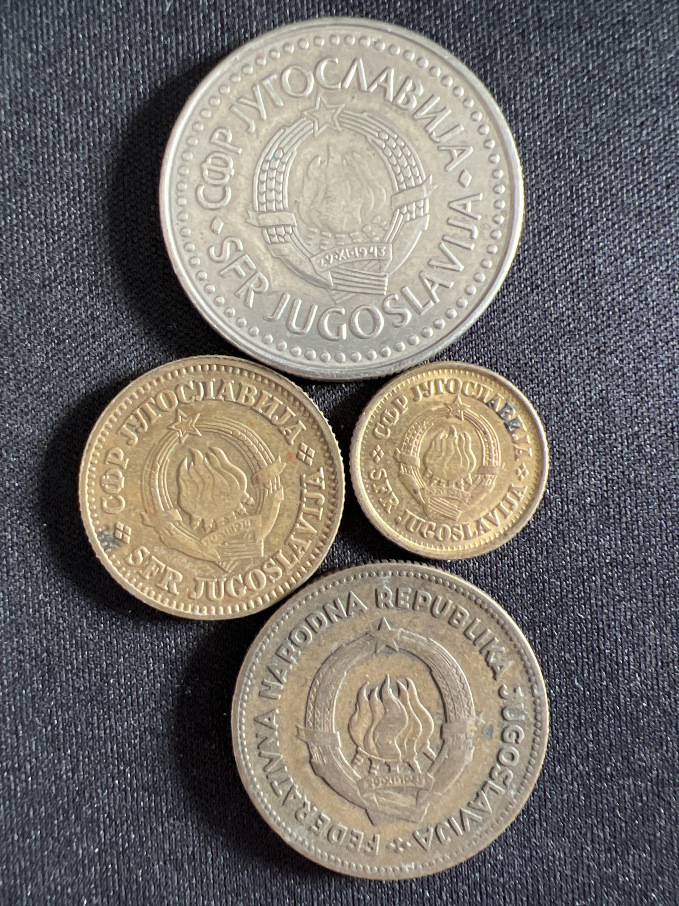 泡泡堂第368期  硬币专场 （无押金，捡漏，全场20包邮，偏远地区除外，接收代拍业务） 南斯拉夫四枚