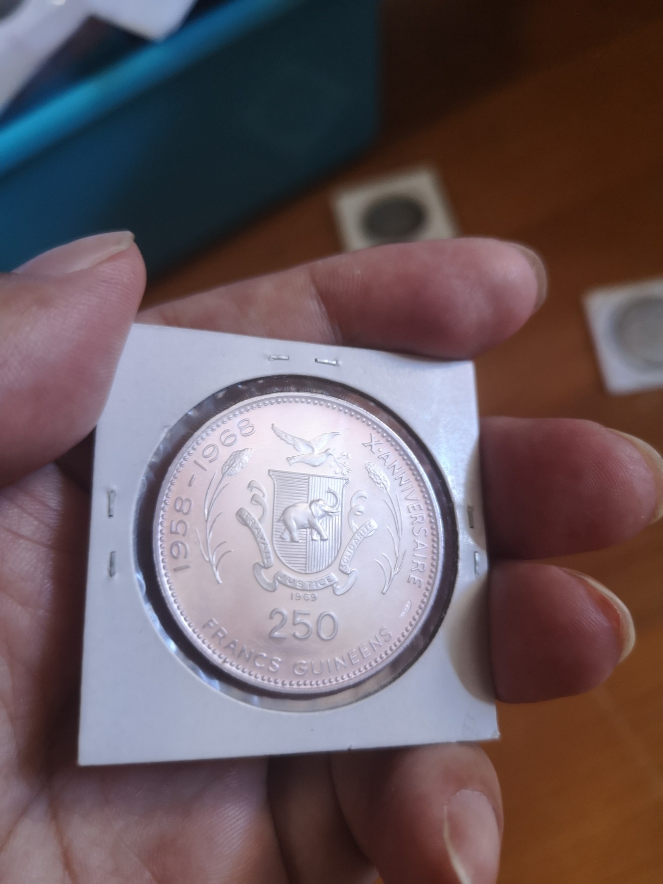长老汇第25场老银币拍卖 1969几内亚月球登录10周年250法郎精制银币