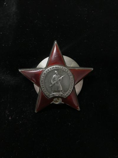 戎马世界章牌大赏第43期 - 苏联红星勋章1338897号，夜战俘虏事迹！