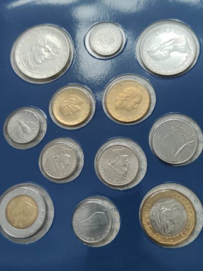 燕姐第52场拍卖 2000年意大利纪念套币含两枚银币